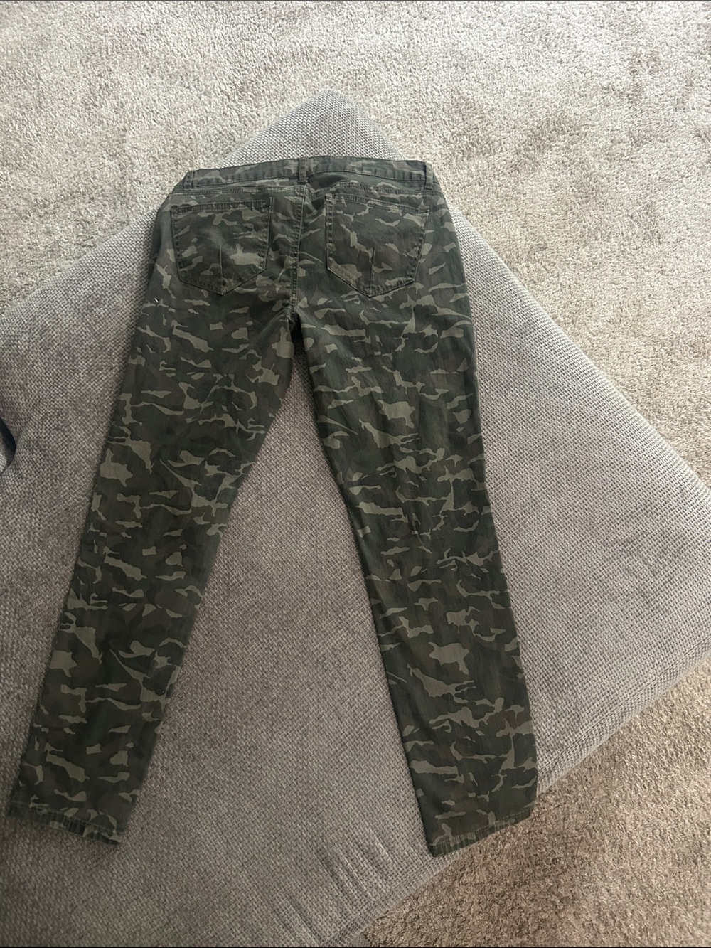 Hollywood Camo Distressed Cargo Pants | Women’s | Streetwear | Y2K Green - Picture 6 of 12